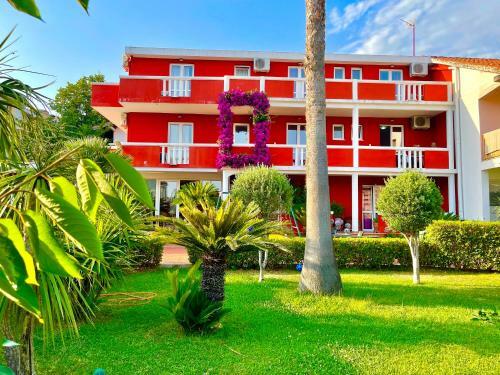 Hostal Vila L Budva