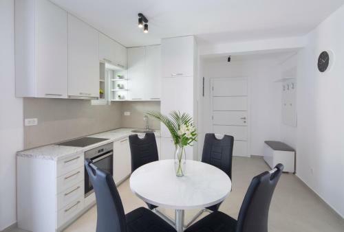 Mediterraneo Apartments Budva