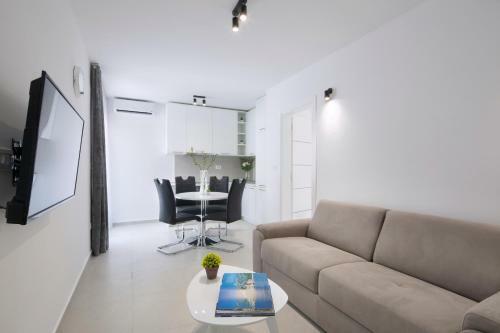 Mediterraneo Apartments Budva