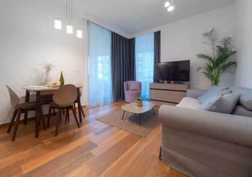 Apartments Garden Azure Budva