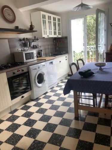 Aniane Maison Renovee Avec Jardin Et Boulodrome