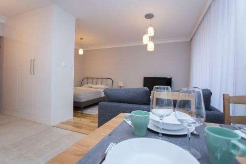 Cr Apartament ?cis?e Centrum Aleja Bluesa