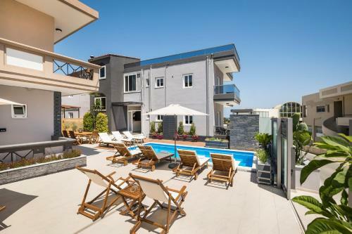 Sun Ray Luxury Apartments