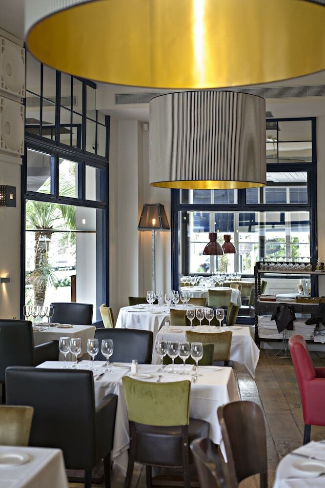Hotel Trias