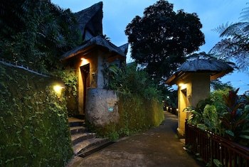 Hotel Kupu Kupu Barong Villas & Tree Spa