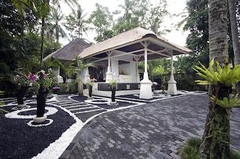 Hotel Kupu Kupu Barong Villas & Tree Spa