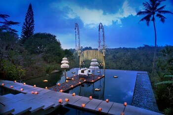 Hotel Kupu Kupu Barong Villas & Tree Spa