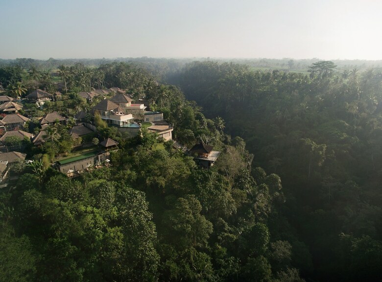 Hotel Kamandalu Resort & Spa