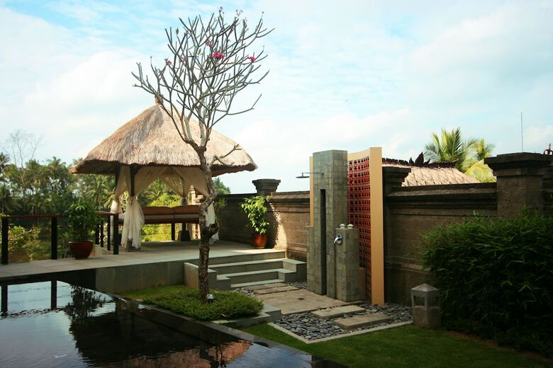 Hotel Kamandalu Resort & Spa