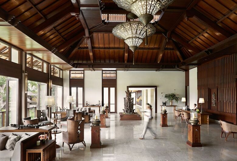 Hotel Kamandalu Resort & Spa