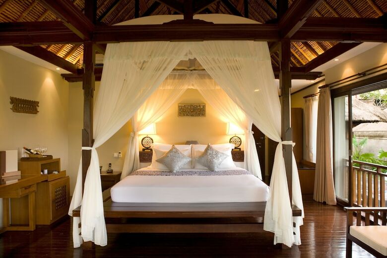 Hotel Kamandalu Resort & Spa