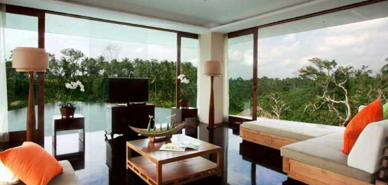 Hotel Kamandalu Resort & Spa