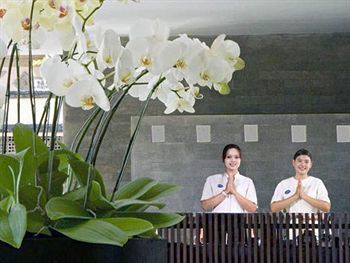 Hotel The Oasis Beach Benoa Bali