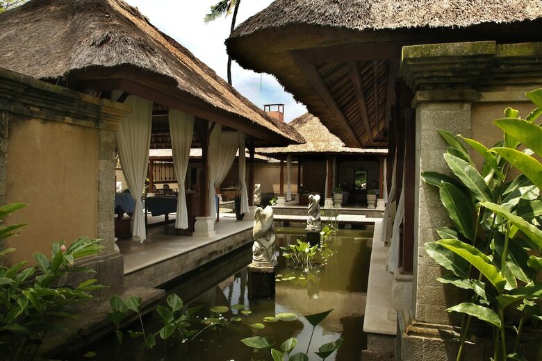 Hotel Puri Bagus Lovina