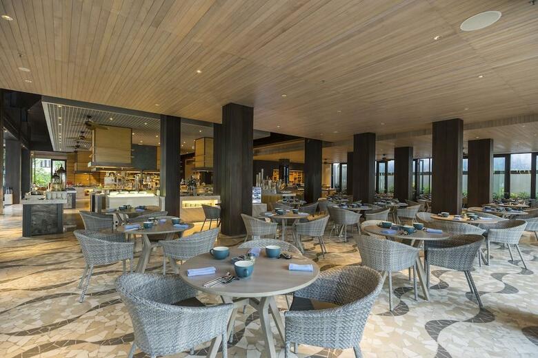 Hotel Santika Premiere Beach Resort
