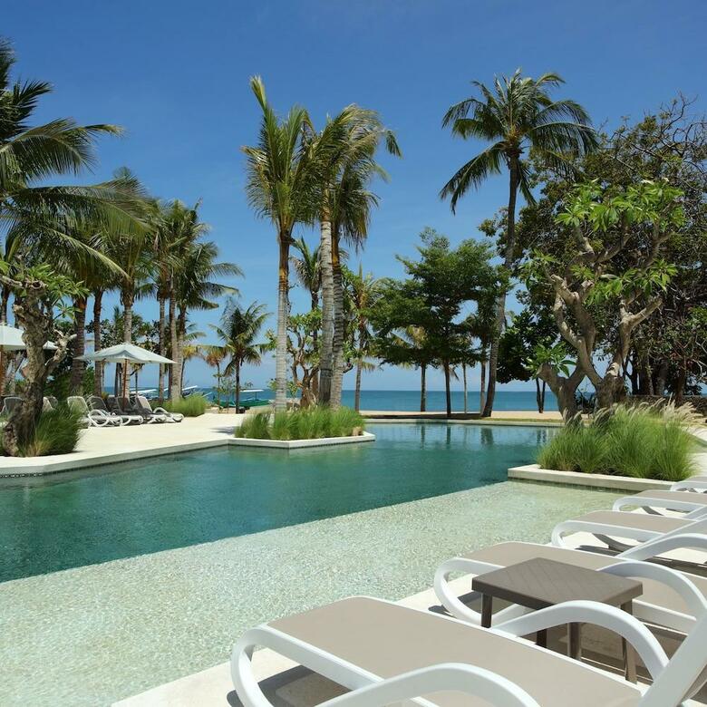 Hotel Santika Premiere Beach Resort