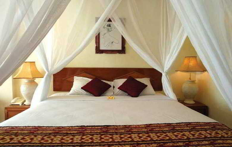 Hotel Aneka Beach Kuta