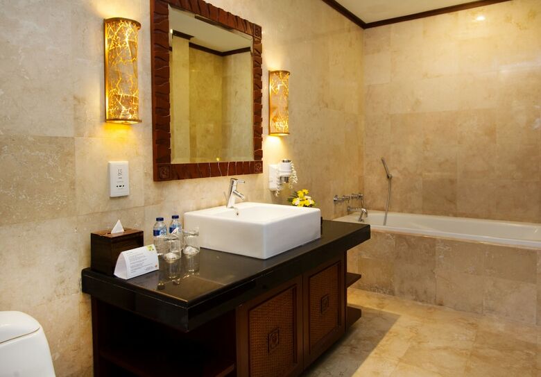 Hotel Grand Balisani Suites