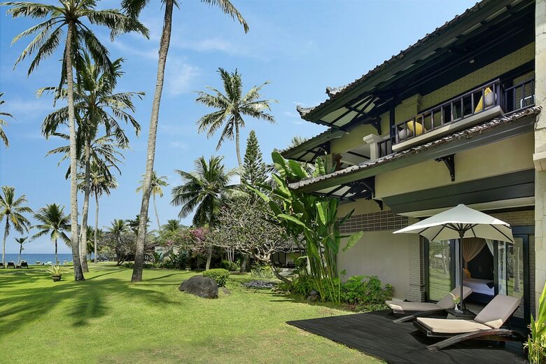 Hotel Candi Beach Cottage