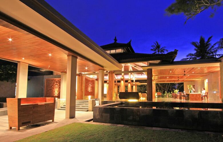 Hotel Candi Beach Cottage