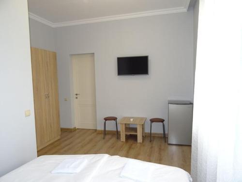 Hostal Narsou Guest House