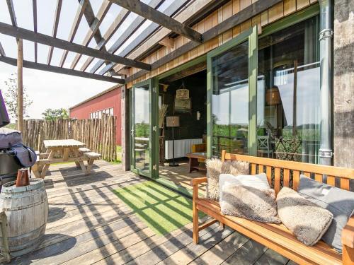 Lovely Bungalow In Callantsoog With Garden