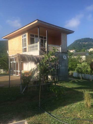 Hostal Guesthouse On Topchan 17