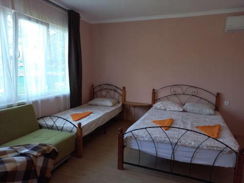Posada Inzhir Guest House