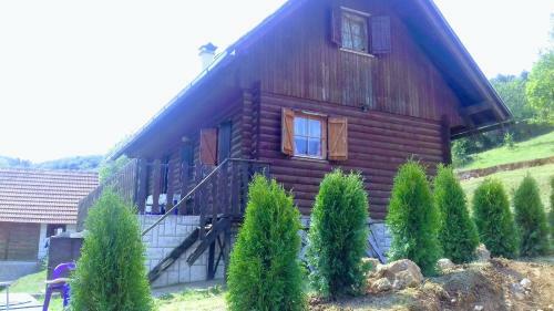 Agroturismo ?ajetinska Brvnara