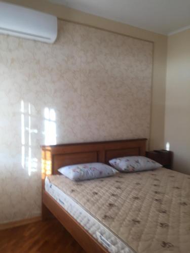 Hostal Guesthouse On Ardzinba 180