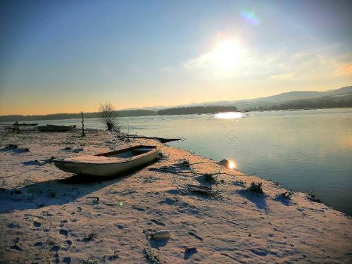 Captain's House On The Danube River With Pool