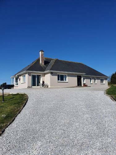 Captivating 1-bed Apartment In Cloyne
