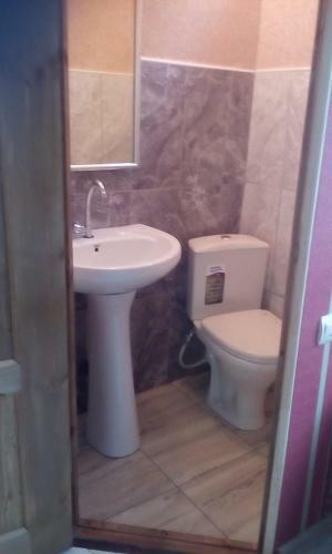 Hostal Guest House "ochagh"