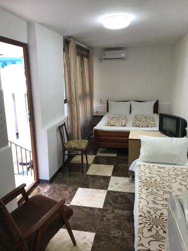 Hostal Guest House On Kabardinskaya 49