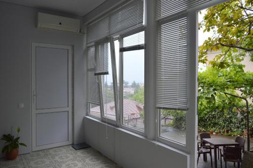 Hostal Guest House On Kabardinskaya 107