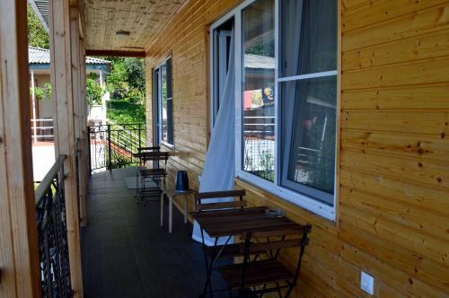 Hostal Guest House On Kabardinskaya 107