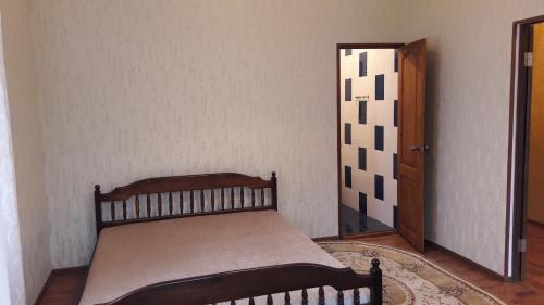 Hostal Guest House On Ardzinba 215