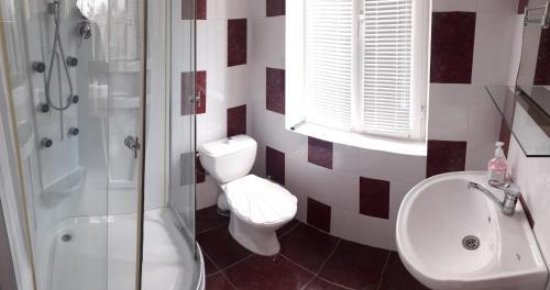 Hostal Guest House On Ardzinba 215