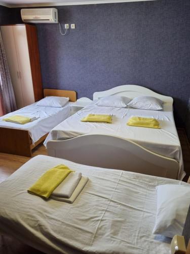 Hostal ????? ?????