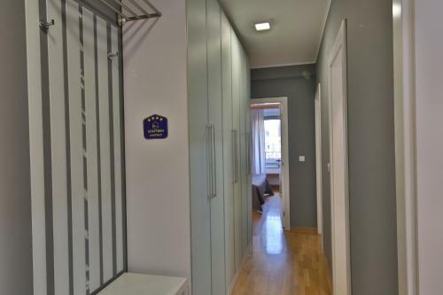 Cathy 5 Star Supreme Apartment