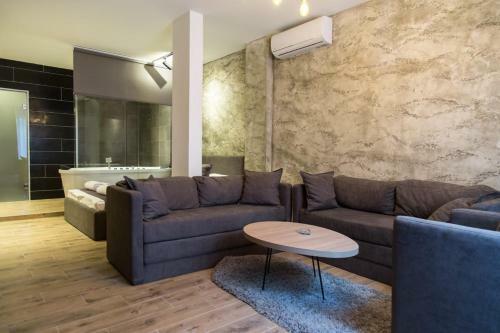 Hostal Empire Luxury Apartments