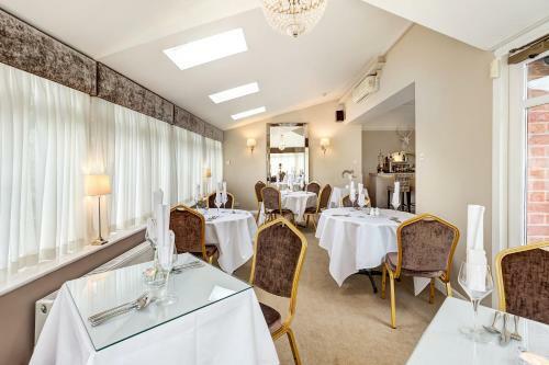 Alexandra Court Hotel