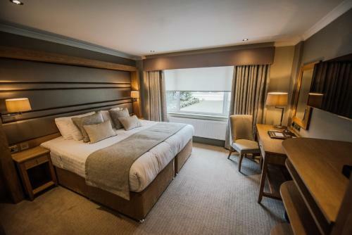 Bowfield Hotel & Country Club