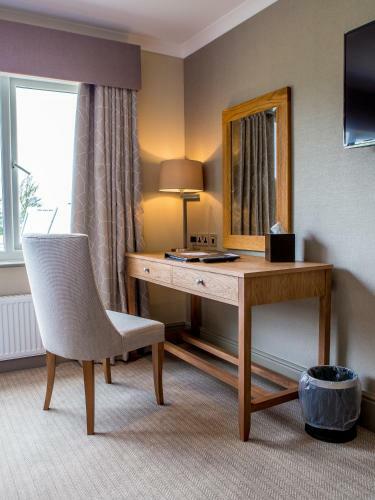 Bowfield Hotel & Country Club