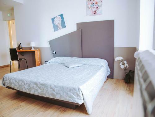 Hostal Avezzano 3 60 Guest House