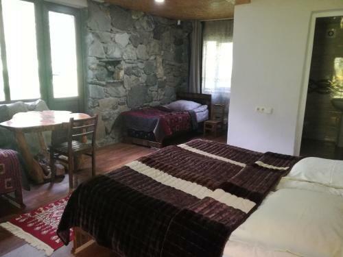Hostal Dali Kaldanis Guest House