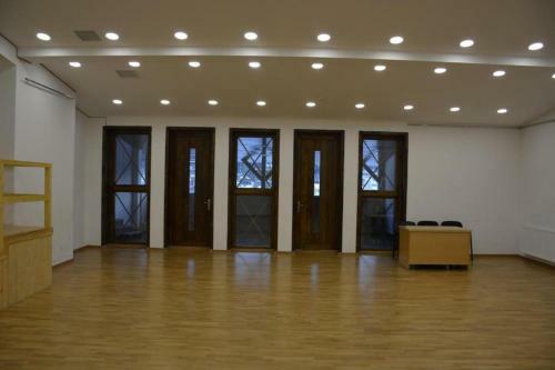 Hotel Night & Theater