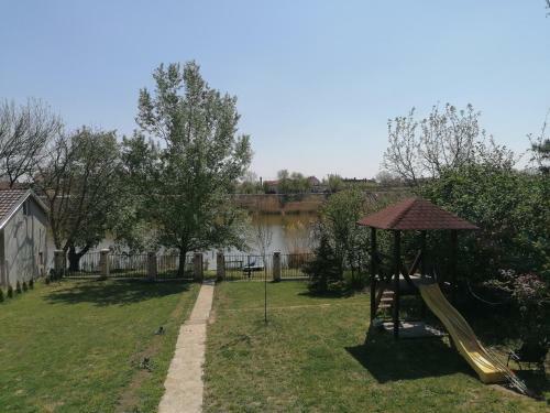 Oaza Ku?a Za Odmor