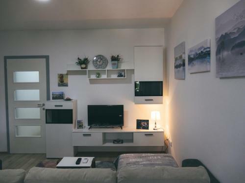 Cozy Corner Apartments - Free Parking & Wi-fi
