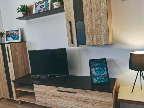Cozy Corner Apartments - Free Parking & Wi-fi